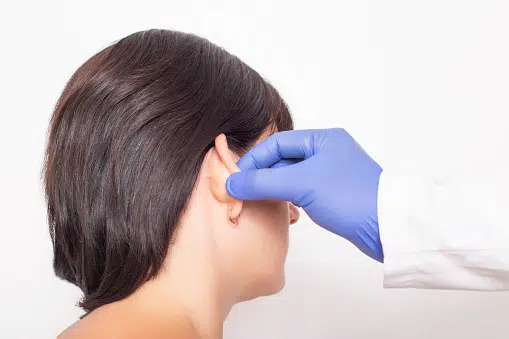 earlobe cyst
